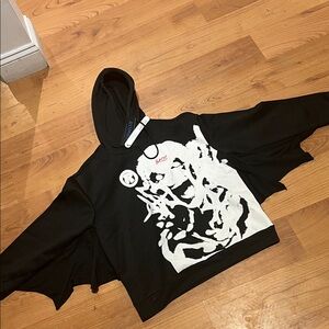 Black vampire bat Hoodie with White vampire S on front w wings nwt